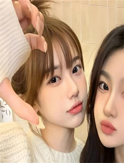 女人帮妞儿_欧美日韩国产_老师机影院