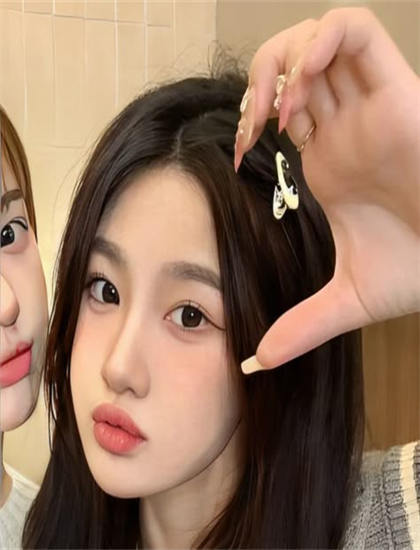 韩国电影_色即是空_薄冰全集40集免费观看_《风花雪月》免费观看